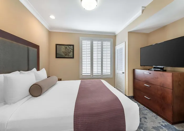 Best Western Plus Avita Suites