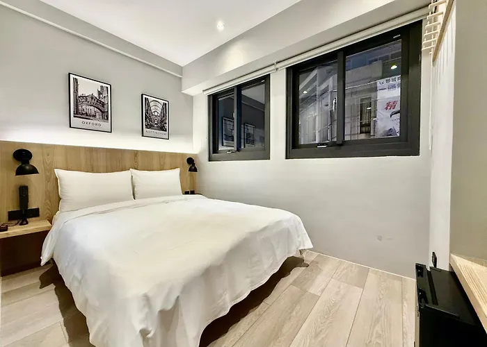 N2 Hotel
