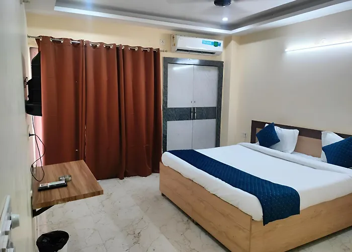 Green Vista Stays Medanta Medicity