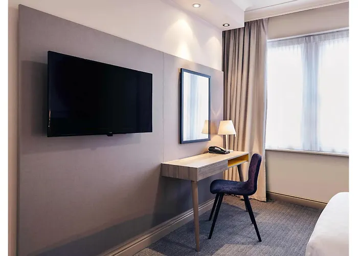 Exeter Rougemont Station Experience By Palette Resorts