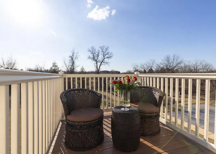 Brinton Suites