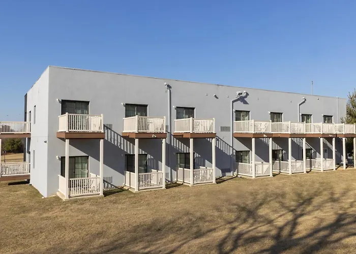 Brinton Suites