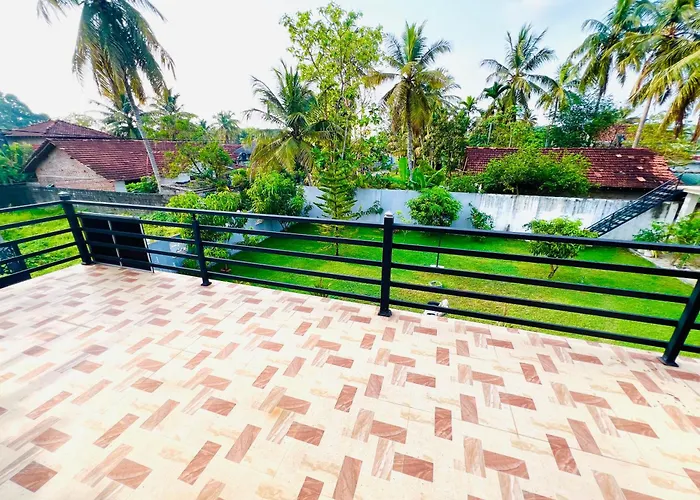 Ahasna Airport Villa