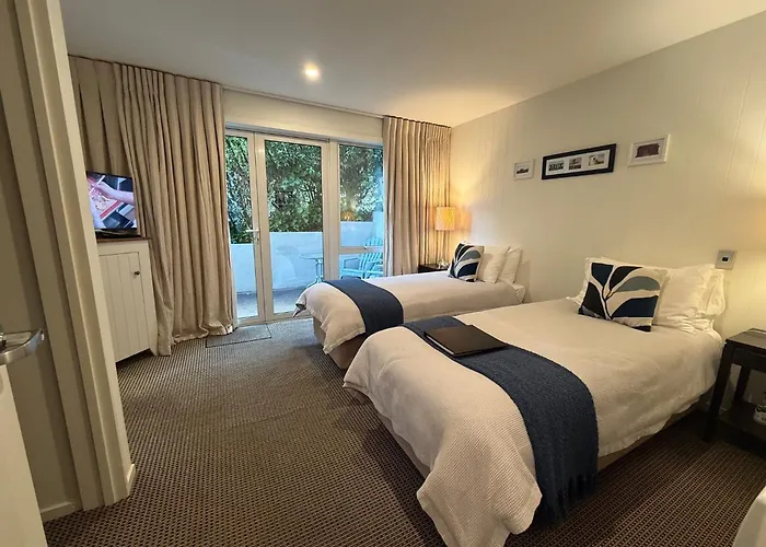 Queenstown House Bed & Breakfast And Apartments