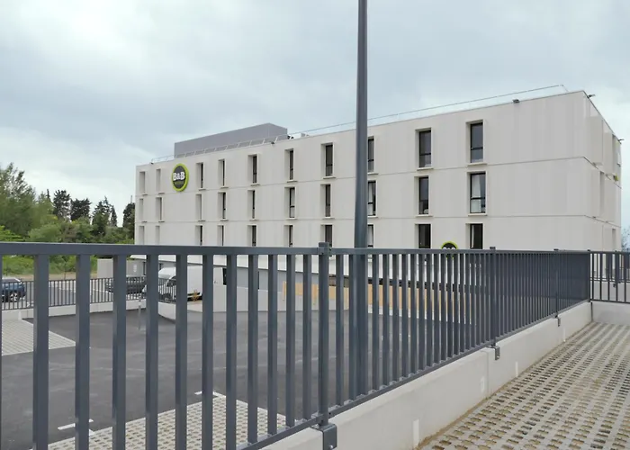 B&B HOTEL Carcassonne Rocadest La Cité