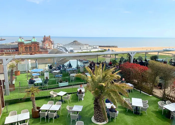 Cliff Hotel