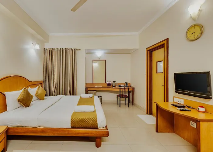 Hotel Woodland Kolhapur