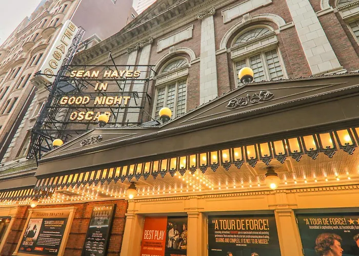 Iroquois New York Times Square Hotel