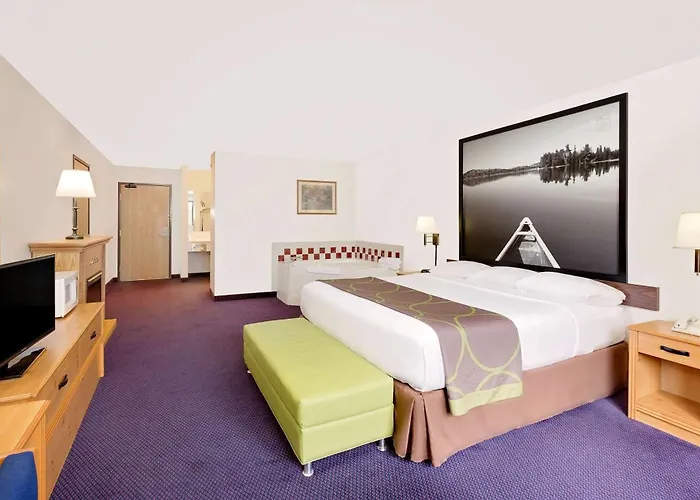 Super 8 By Wyndham St. James