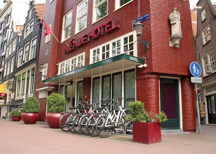 Avenue Hotel