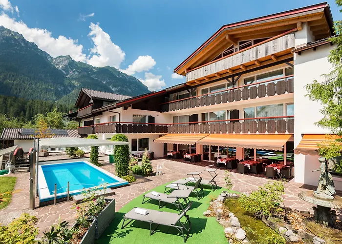 Hotel Rheinischer Hof