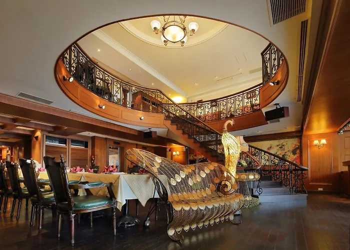 Grand Boss Hotel
