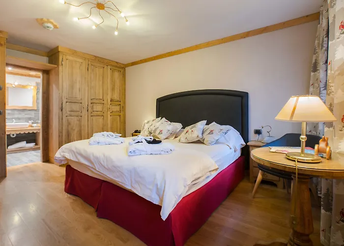 Hotel Bucaneve