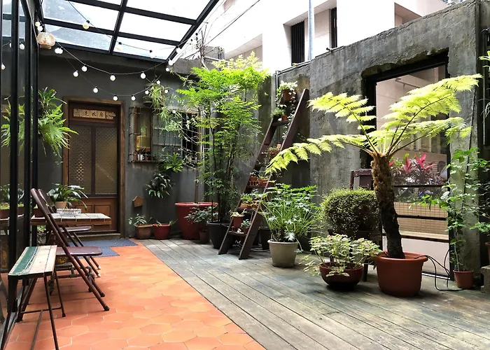 Cho Hotel