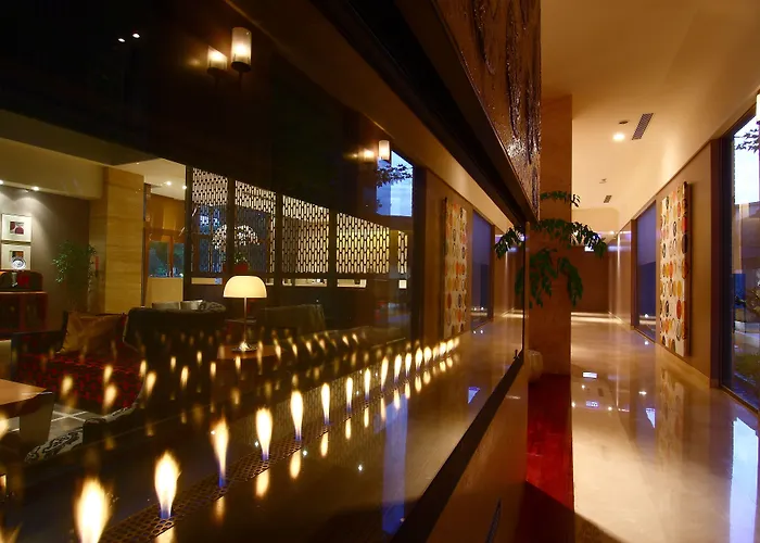 Hung'S Mansion