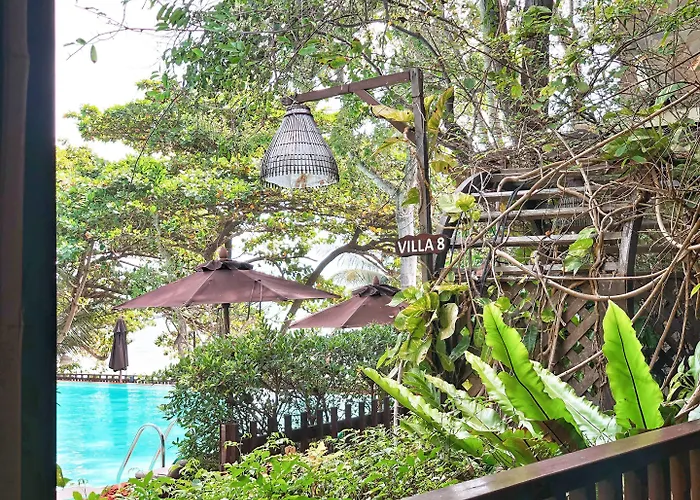 Birds And Bees Resort Pattaya