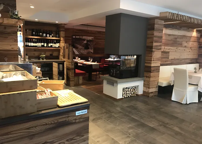 Dolomeet Boutique Hotel