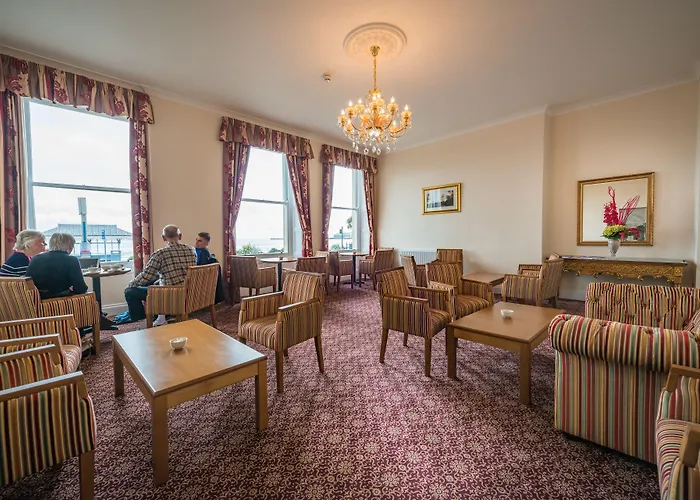 Russell Hotel