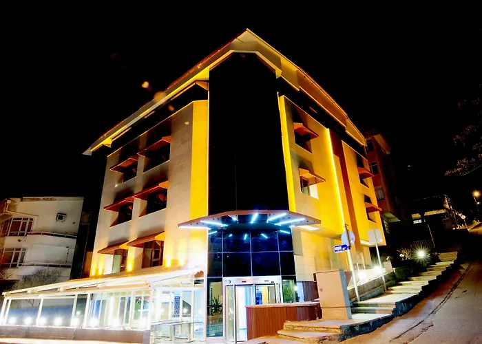 Grand Nora Hotel