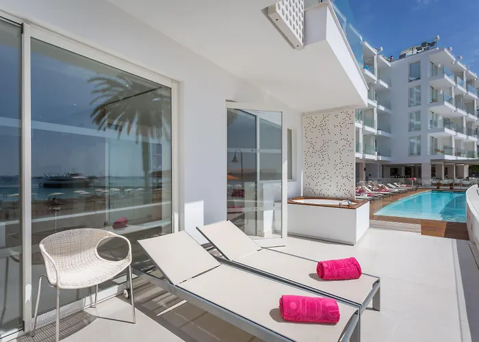 One Ibiza Suites