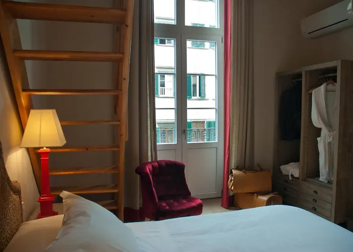 Nove Guest House