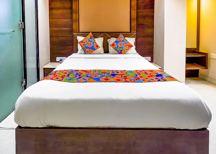 Fabhotel Eros 211 - Nr Sreebhumi