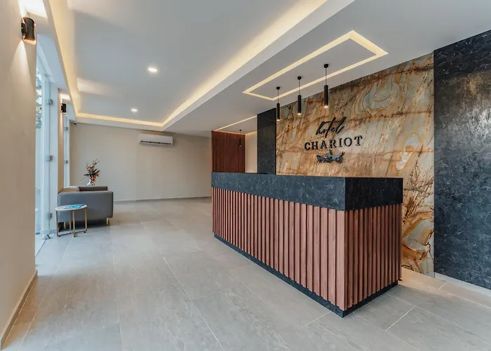 Hotel Chariot
