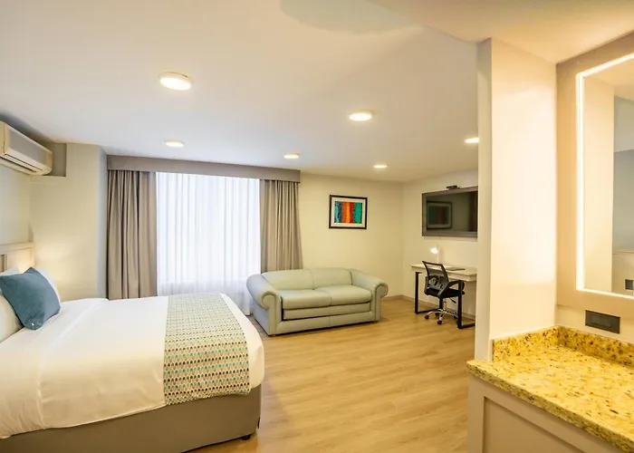 La Quinta By Wyndham Quito