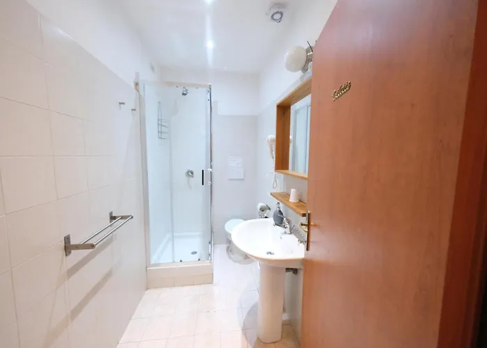 Gialel Guesthouse Roma