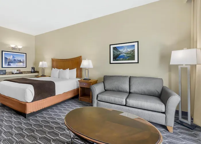 Best Western Plus Swiss Chalet Hotel & Suites Pecos