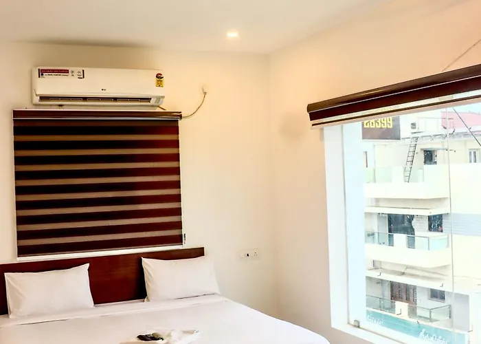 Hotel Rhythms Manapakkam