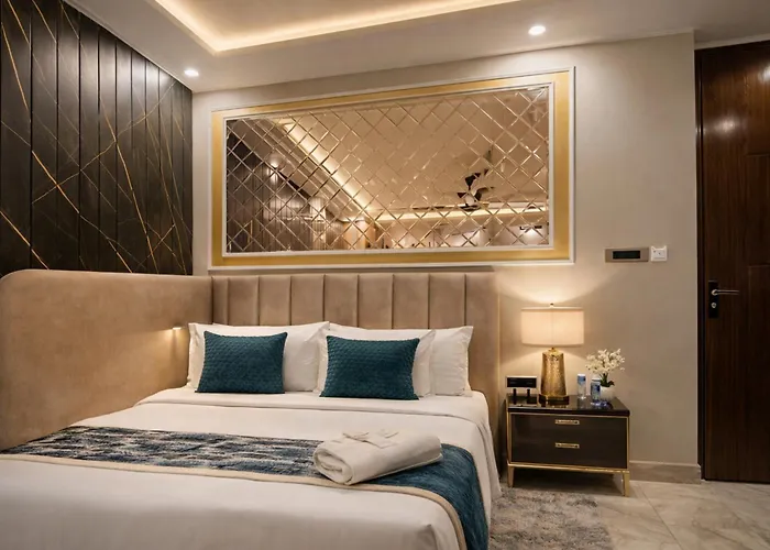 Hotel Grand Villa By Signature Stayz Near Igi Airport