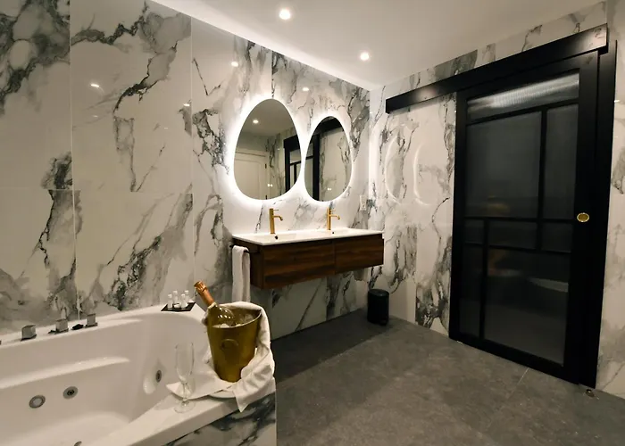 Hotel Salobreña Suites