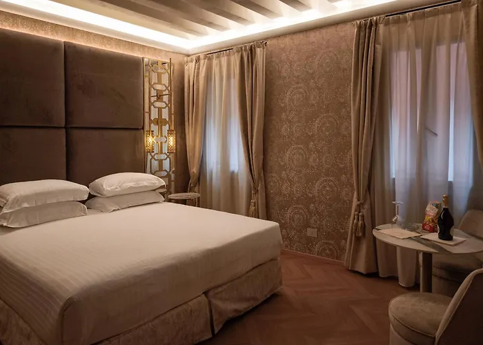 Hotel Antiche Figure