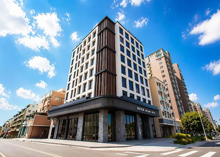 Explore Hotel