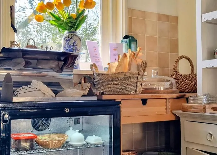Bikes And Breakfast, City Farmer Amsterdam A Guesthouse With Free Parking