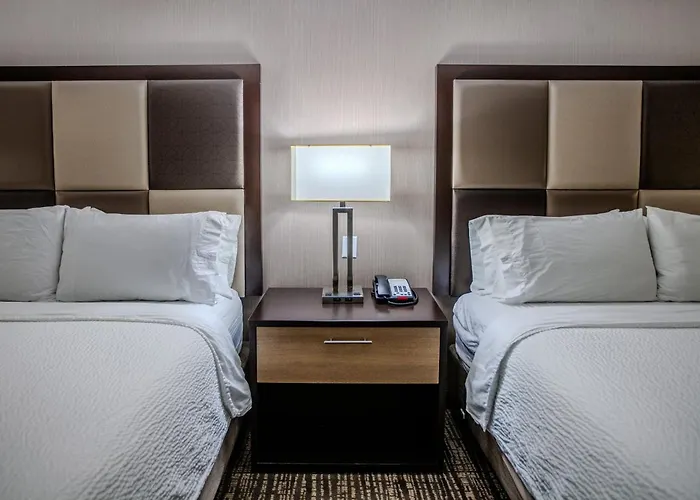 Holiday Inn & Suites Scottsdale North - Airpark By Ihg
