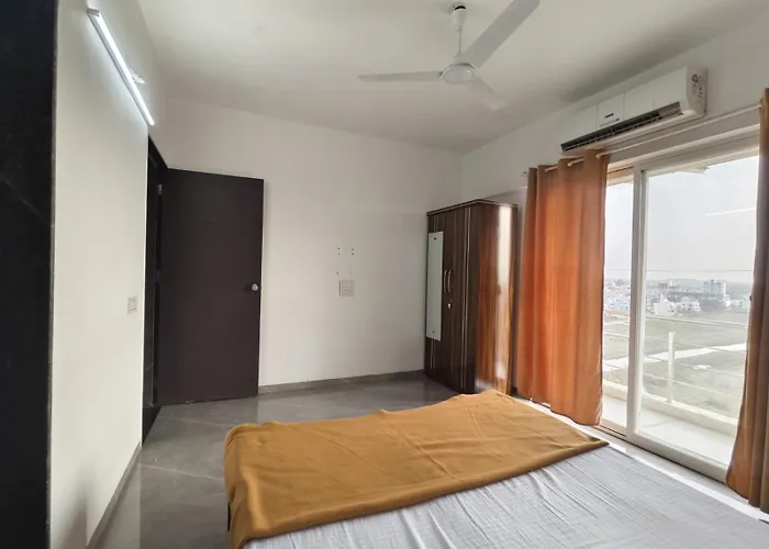 Hotel Vaishnavi Heights, Solapur