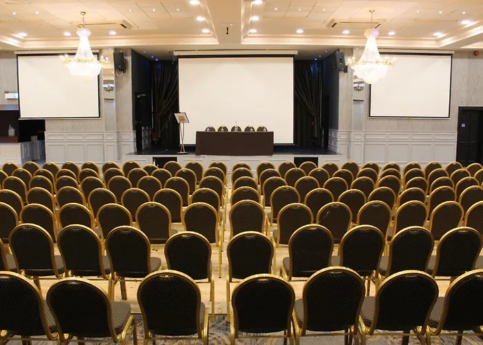 Treacys West County Conference And Leisure Centre
