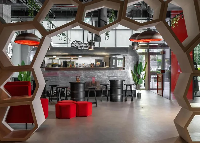 Radisson RED Dubai Silicon Oasis