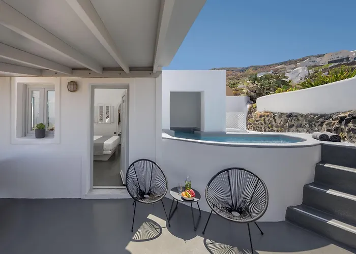 Elios Cave Suites
