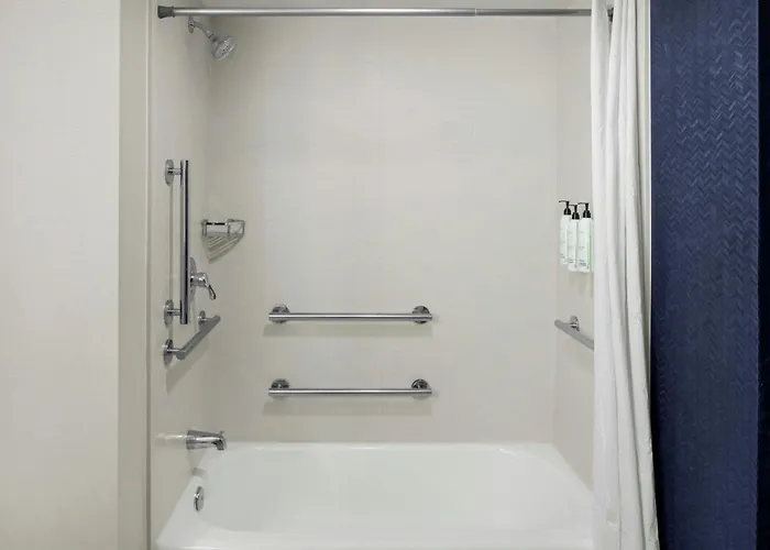 Fairfield Inn & Suites By Marriott Virginia Beach Oceanfront