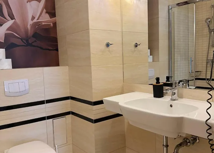 Pokoje Hotel Diva 200 Metrow Do Plazy