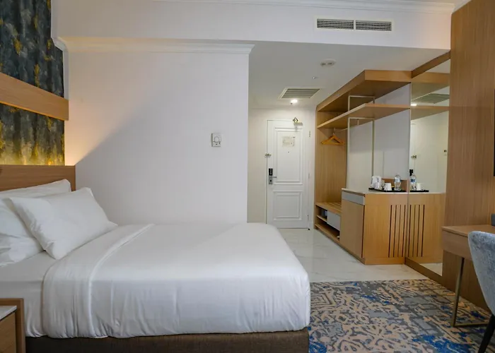 Harmoni One Convention Hotel And Service Apartments