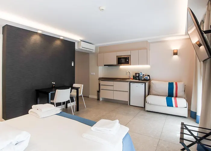 Posidonia Aparthotel
