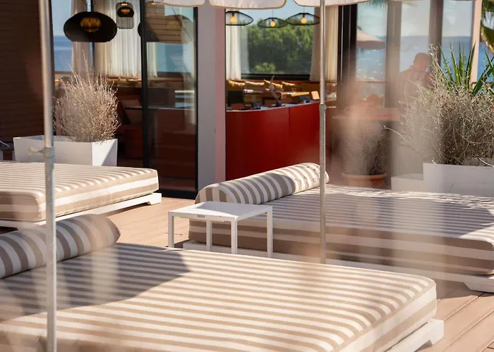 Mercure Villeneuve Loubet Plage
