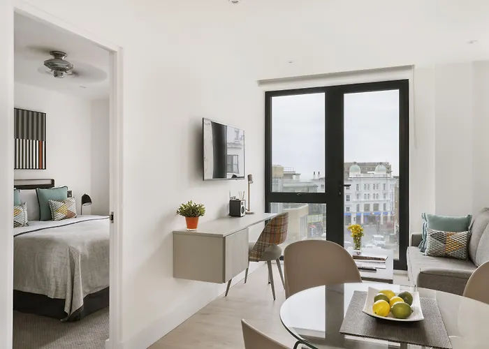 Q Square By Supercity Aparthotels