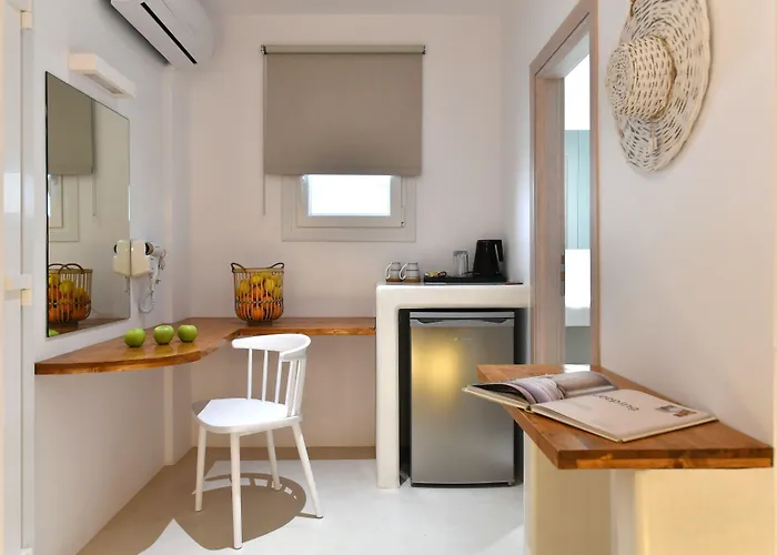 Ammos Luxury Rooms & Home