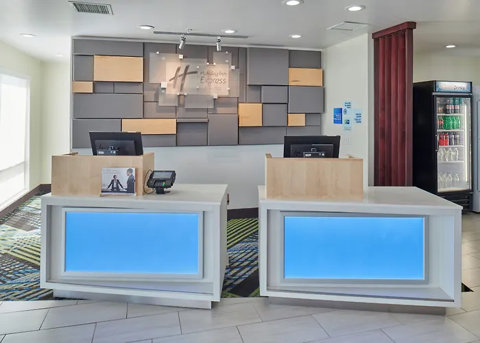 Holiday Inn Express & Suites El Paso East-Loop 375 By Ihg