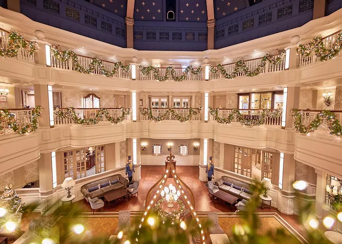 Disneyland Hotel